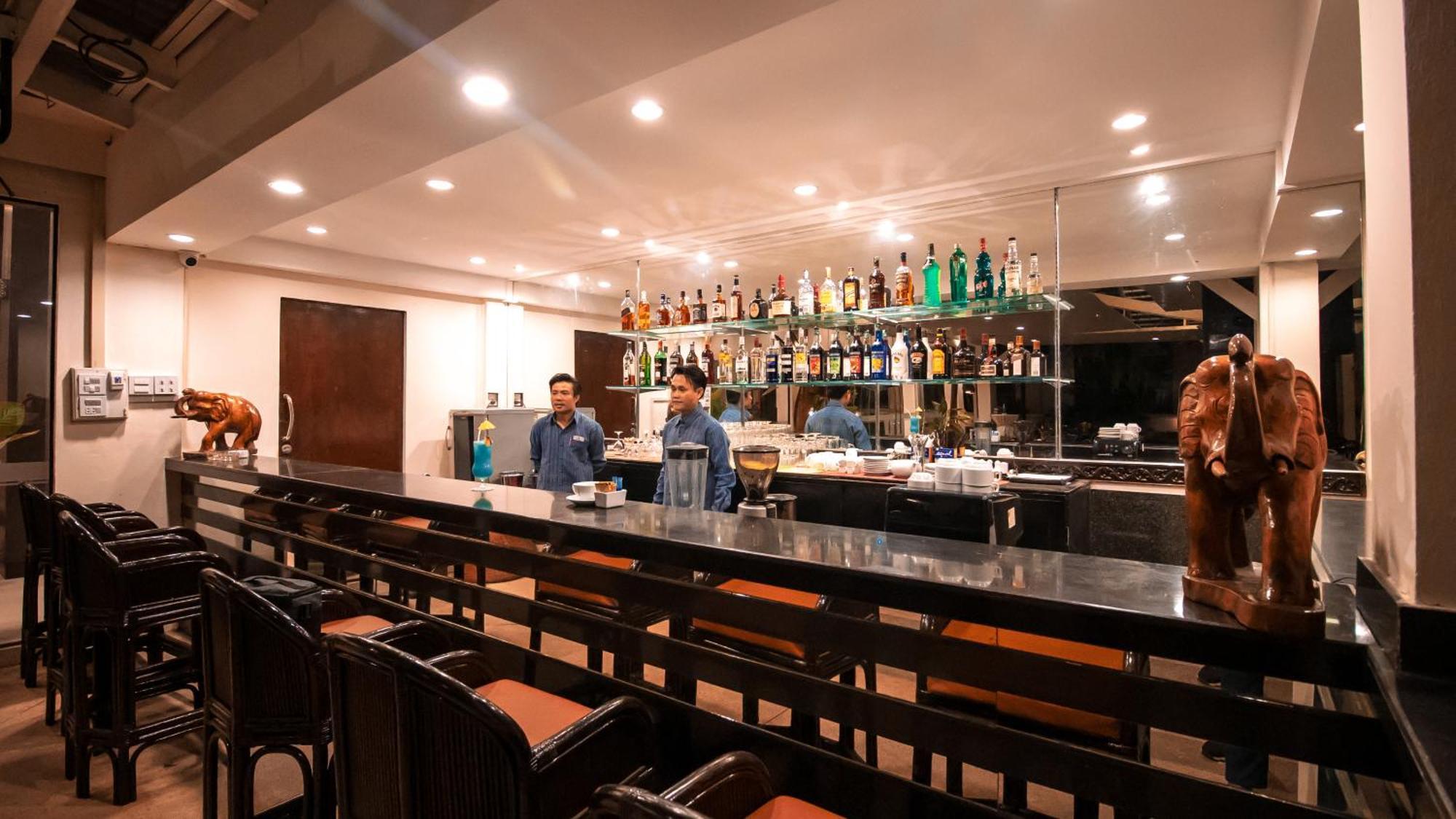 万象老特尔酒店 外观 照片